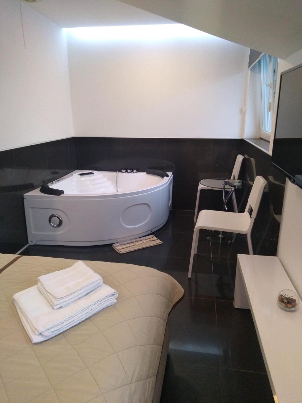 Agent Lux Apartments Jagodina Phòng bức ảnh